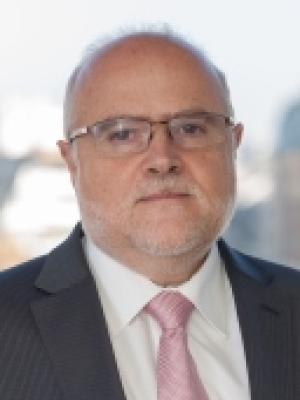 CARLOS FINAT DÍAZ